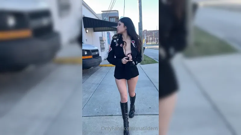 Matildem Nude Boobs Outdoor Onlyfans Video Leaked