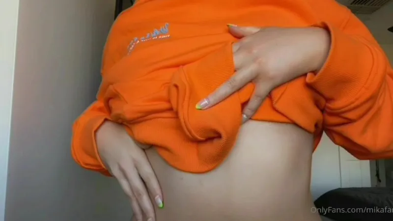 Mikaylah Nude Topless Handbra Onlyfans Video Leaked
