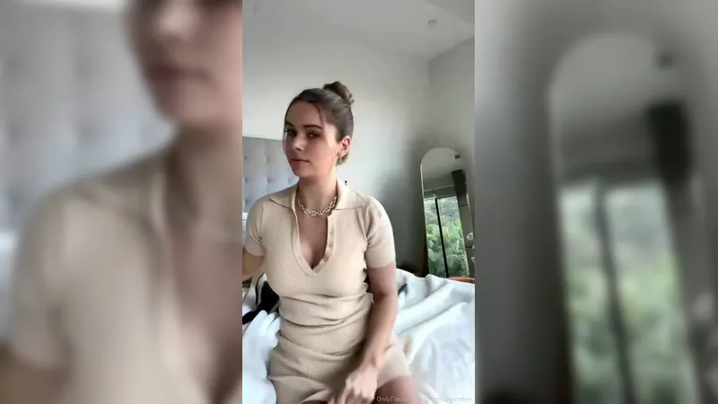 Brandygordon Hot Bae Gets Naked And Teasing Her Fans While Streaming OnlyFans Video