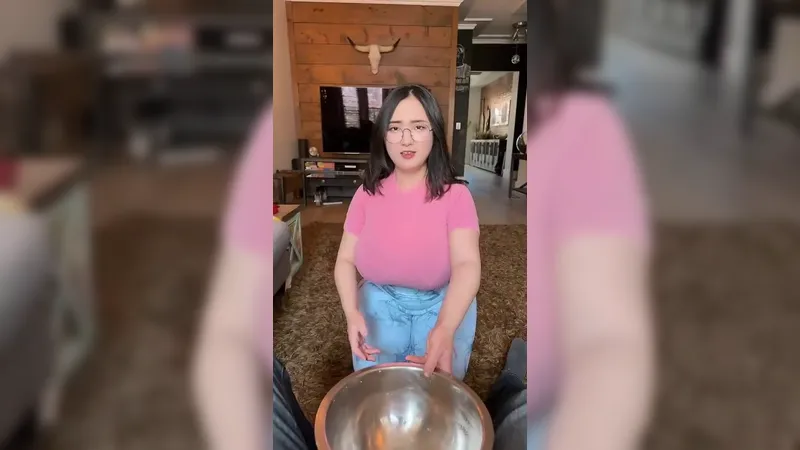 Aroomi Kim Pawg Curvy Cutie Kneel Down And Ask For Cumshot Leaked Video