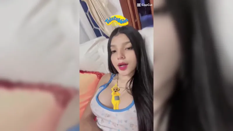 Dayanaalvear15 Teen Beauty Exposed Her Tits and Nipple Video